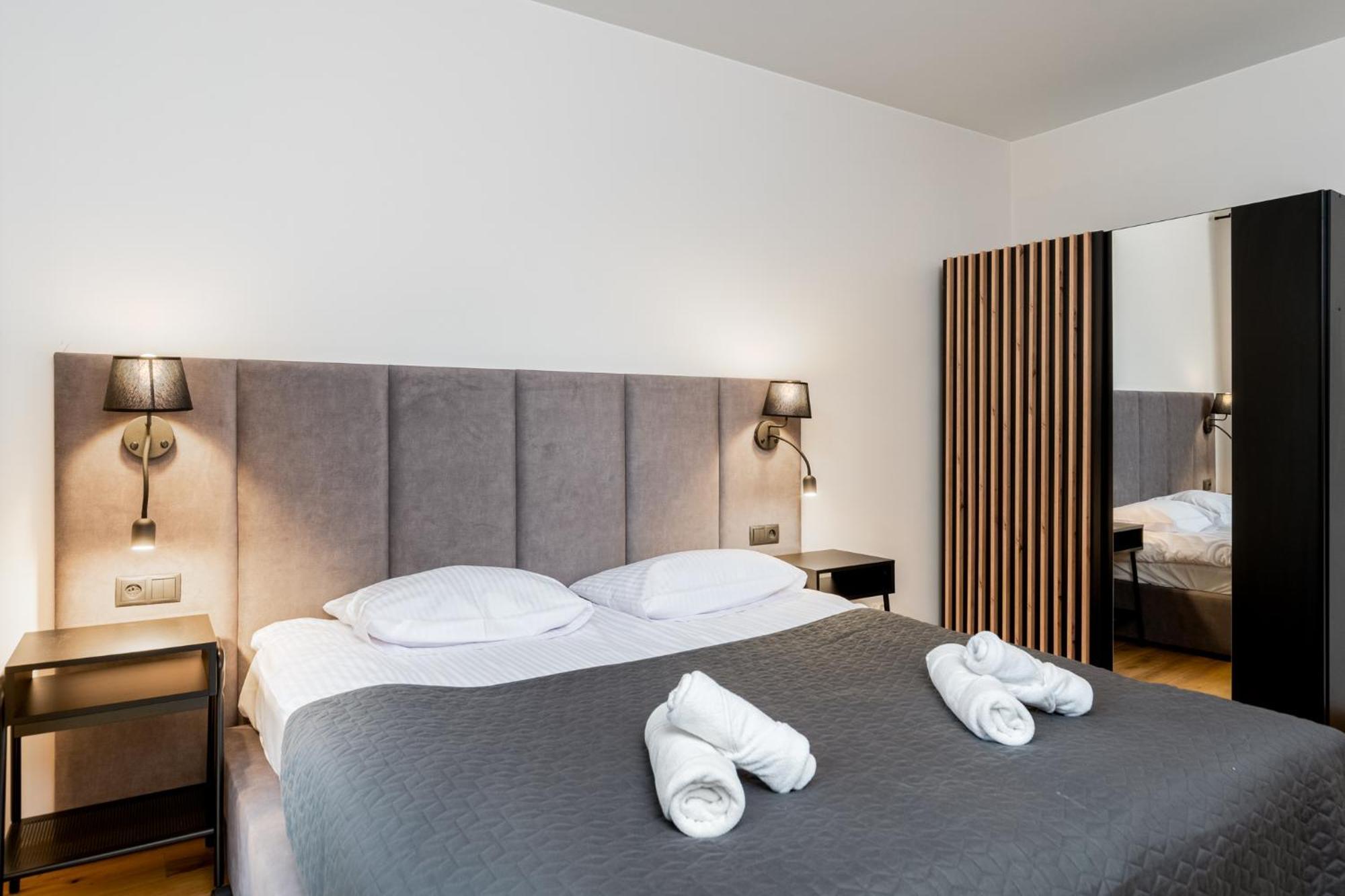 Revesen Premium Apartments Krakow Ngoại thất bức ảnh