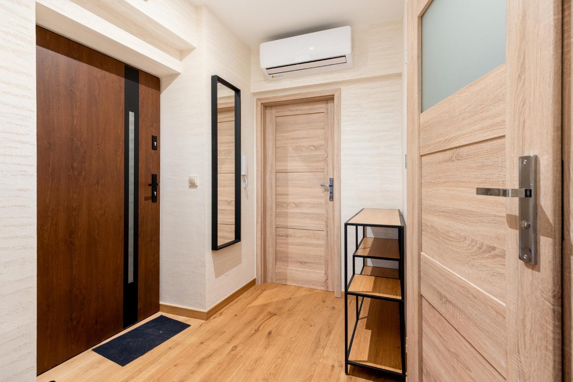 Revesen Premium Apartments Krakow Ngoại thất bức ảnh