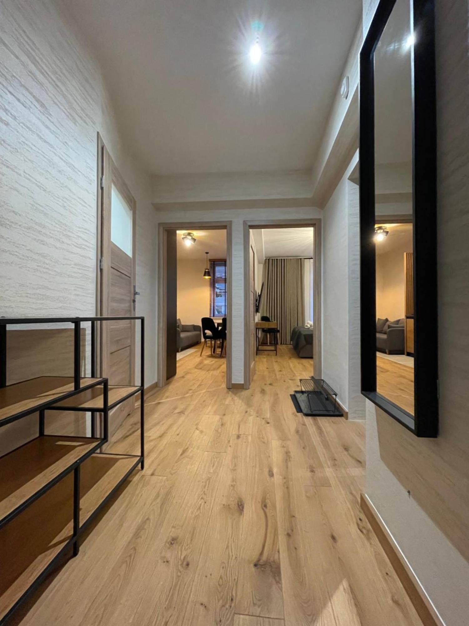 Revesen Premium Apartments Krakow Ngoại thất bức ảnh